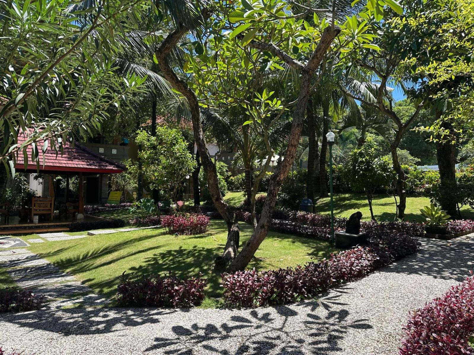 Melasti Kuta Bungalows & Spa Exterior photo